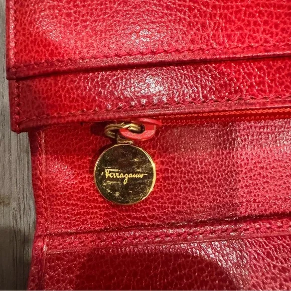 Salvatore Ferragamo Women's Vara Long Bifold Wallet, Red And Gold Authentic EUC - Picture 6 of 12